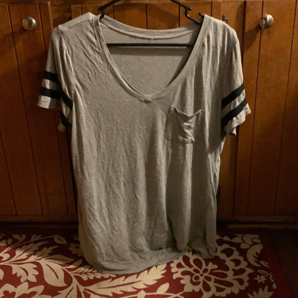 T shirt size large